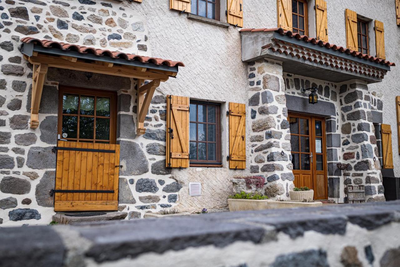 Maison D'Hote La Grange Aux Ayres Olloix Eksteriør billede